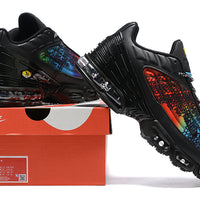 NIKE AIR MAX PLUS 3 TN BLACK "Covered in Gradients and Repeat Print"